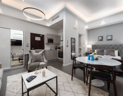 PBC | Luxury Studio Apartment Kensington with sofa bed KC04