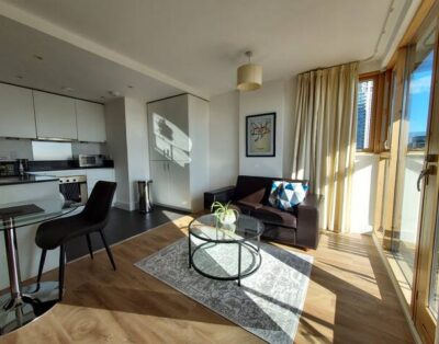 14th Floor one bedroom apartment in Canary Wharf