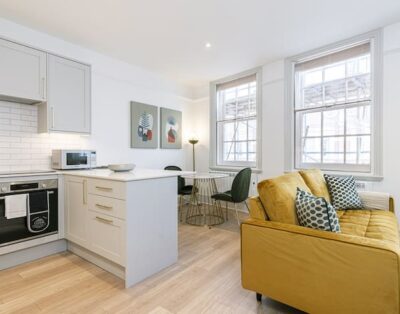 Stunning apt in Leicester Square