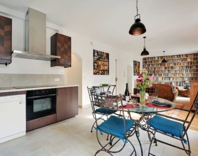 Fully renovated apartment in Montmartre