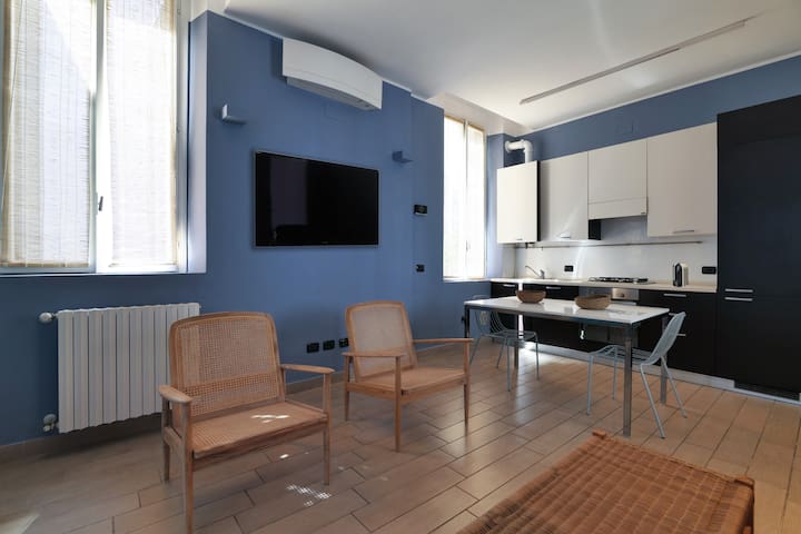 Charming 5 Vie Apt. Milan Centre