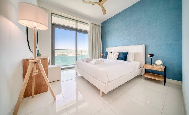 Luxury Sea View Living at Emaar Beachfront