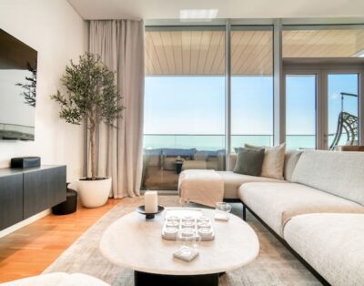 Sparkling Balcony Sea View Apt in Bluewaters