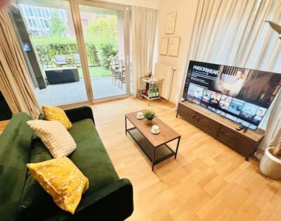 Chic one bedroom with parking&terrace-KIR22