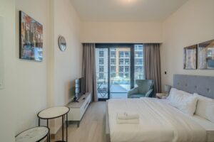 Stylish studio aprartment in Meydan